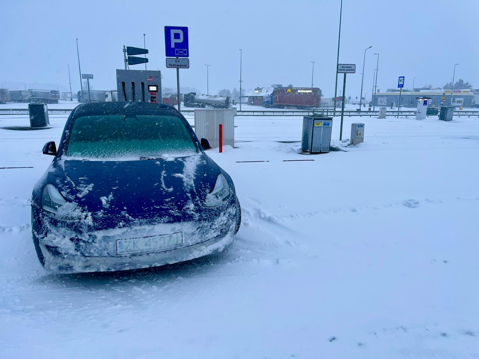 Ewolucja pakietów baterii w Tesli Model 3